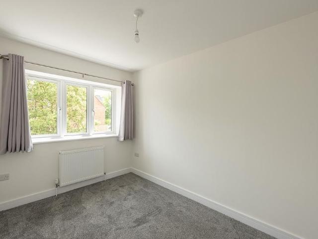 House for rent in Five Acres, Hertfordshire