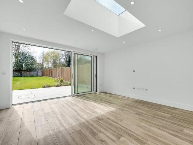House for rent in Blackhills, Surrey