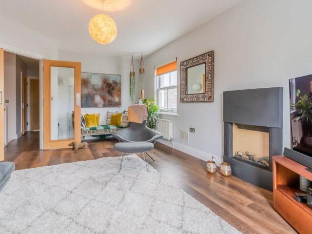 House for rent in Ewens Farm, Golden Valley