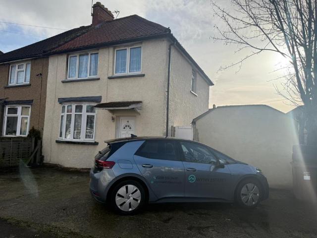 House for rent in London Borough of Hounslow, Greater London