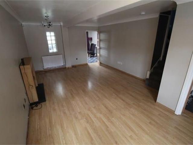House for rent in Farley Hill, Luton