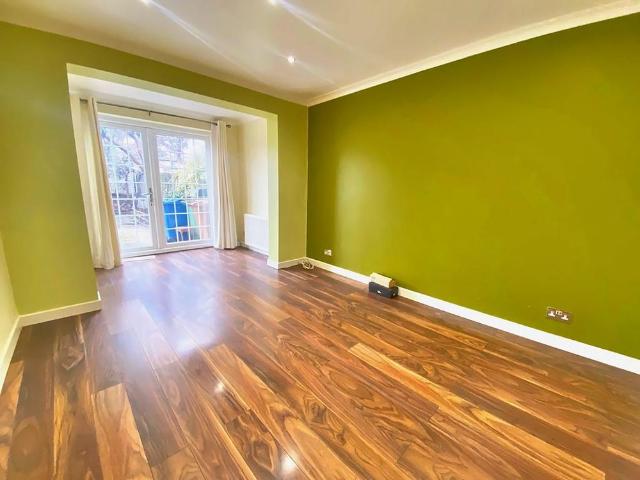 House for rent in Sydenham, Warwick