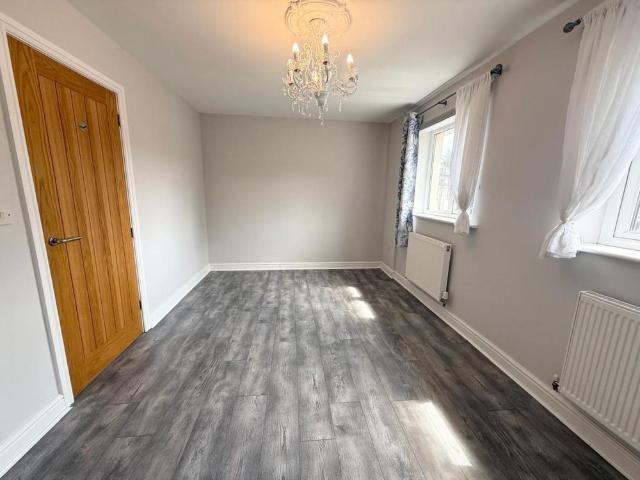 House for rent in Gorslas, Wales