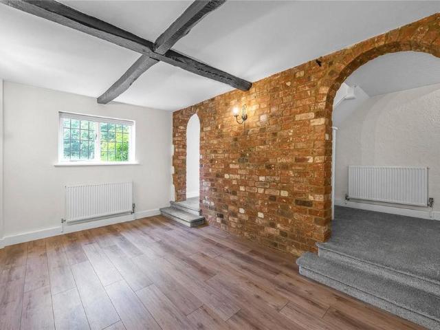 House for rent in Sprig's Alley, Berrick Salome