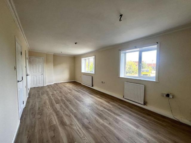 House for rent in Larch House, Kirklees