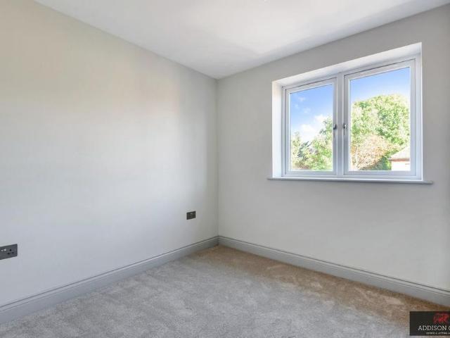 House for rent in New Town, Eton