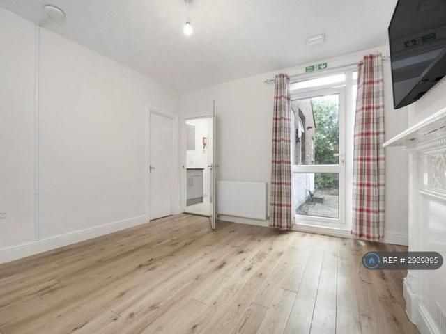 House for rent in Castlefield, Cressex