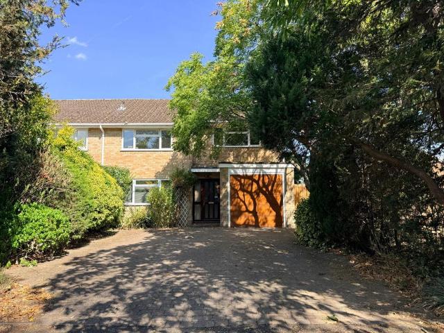 House for rent in South Farnborough, Rushmoor