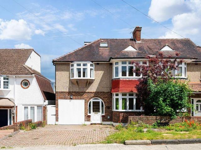House for rent in Epsom, Surrey