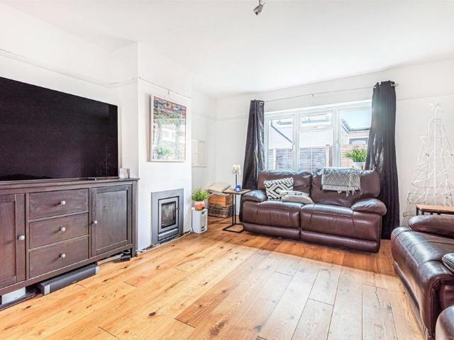 House for rent in Fole, Surrey