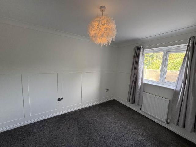 House for rent in Low Crompton, Oldham