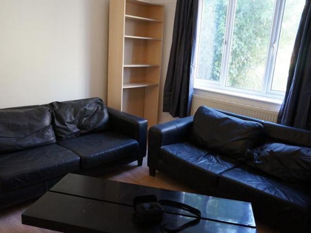 House for rent in Wood Farm, Oxford