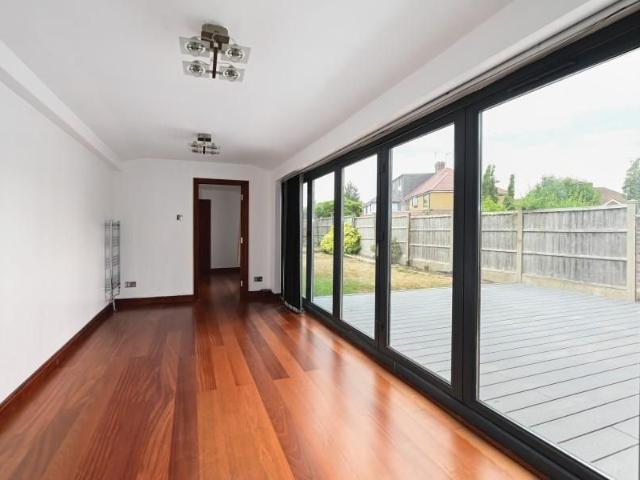 House for rent in Lower Halliford, Surrey