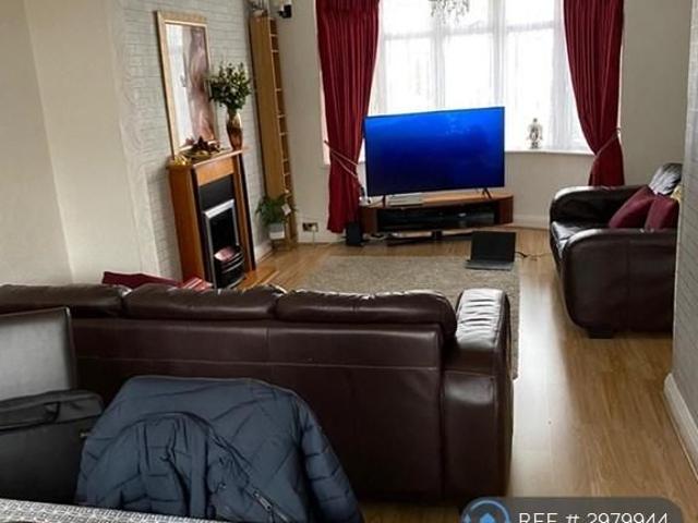 House for rent in Worcester Park, Greater London