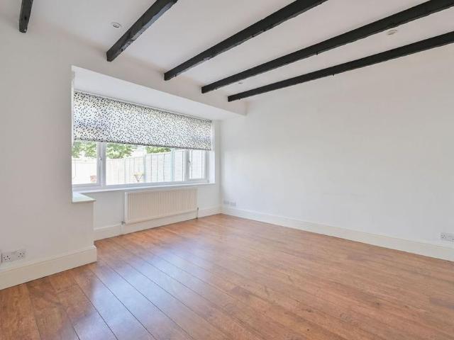 House for rent in Bushey