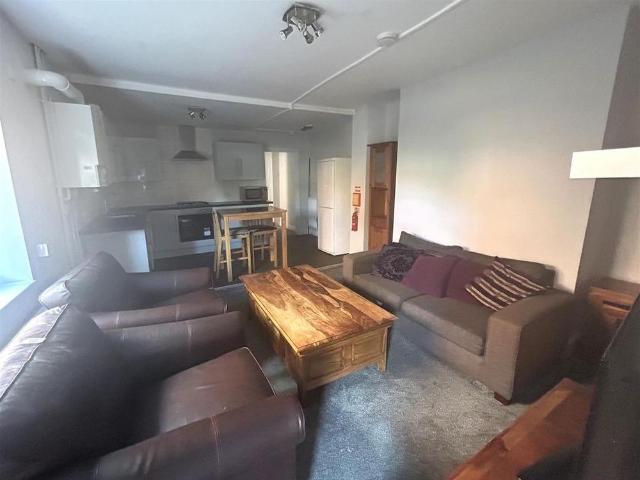House for rent in Little Sandhurst