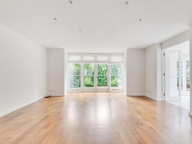 House for rent in St. John's Wood, Greater London