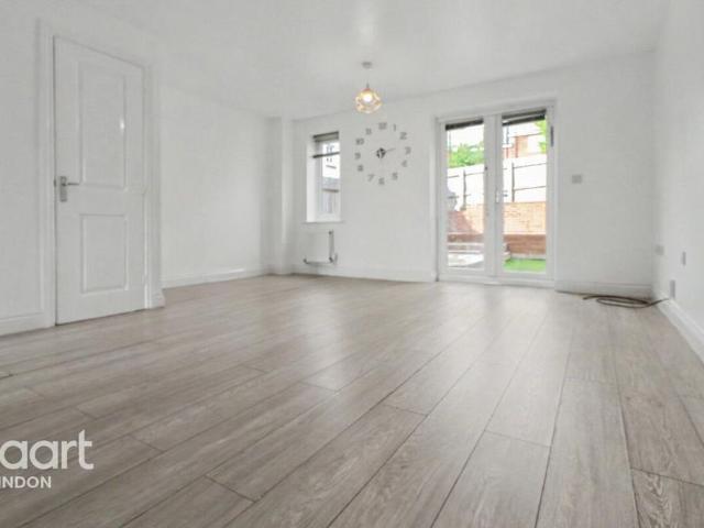 House for rent in Moredon, Swindon
