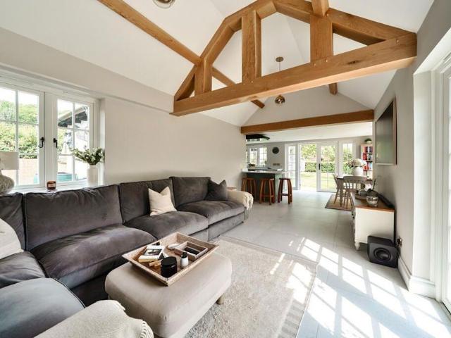 House for rent in Fole, Surrey