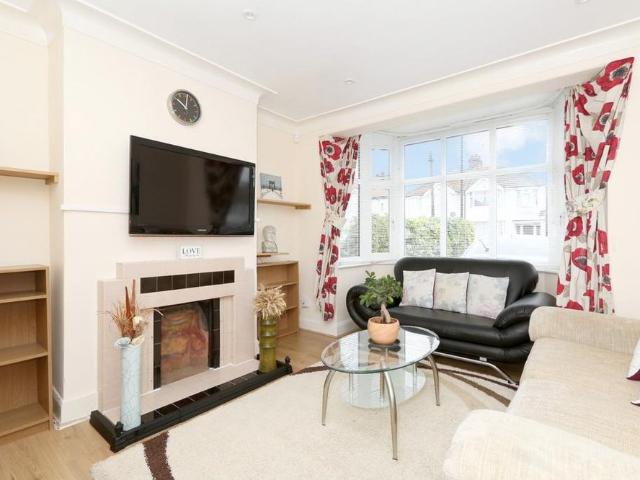 House for rent in Ponders End, Greater London