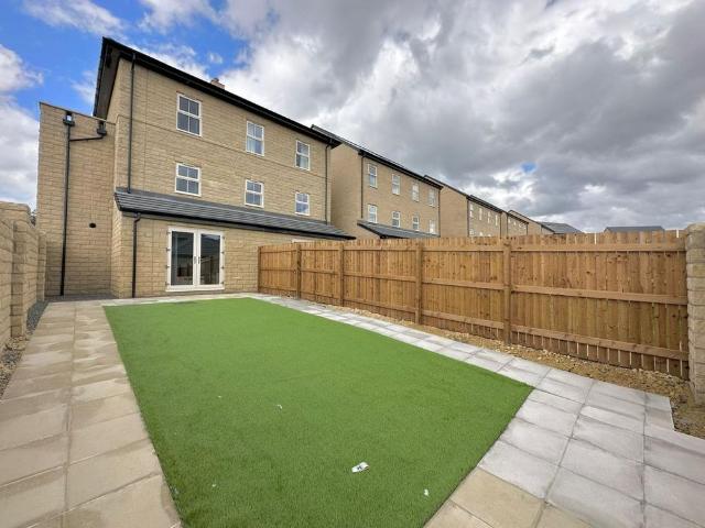 House for rent in Graveleythorpe, West Yorkshire