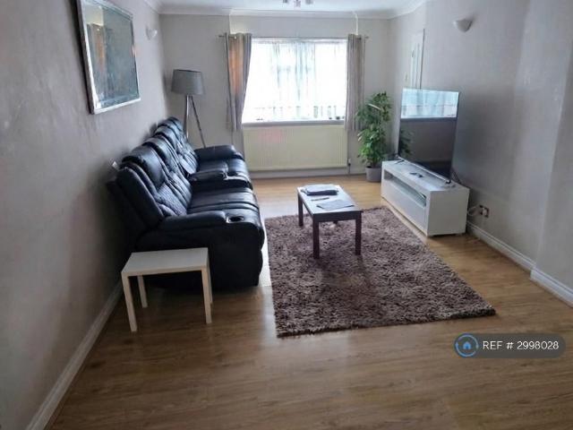 House for rent in Yeading, Greater London