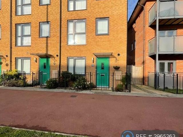House for rent in Brooklands, Milton Keynes