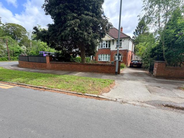 House for rent in Weetwood, West Yorkshire