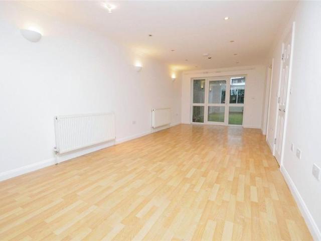 House for rent in London Borough of Hounslow, Spring Grove