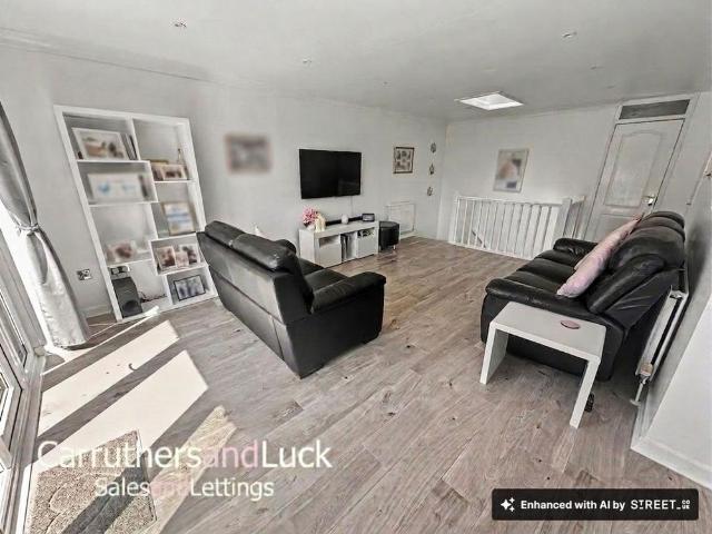 House for rent in Peacehaven, Iford