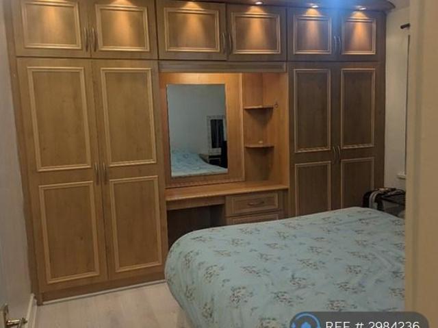House for rent in London Borough of Hounslow, Greater London