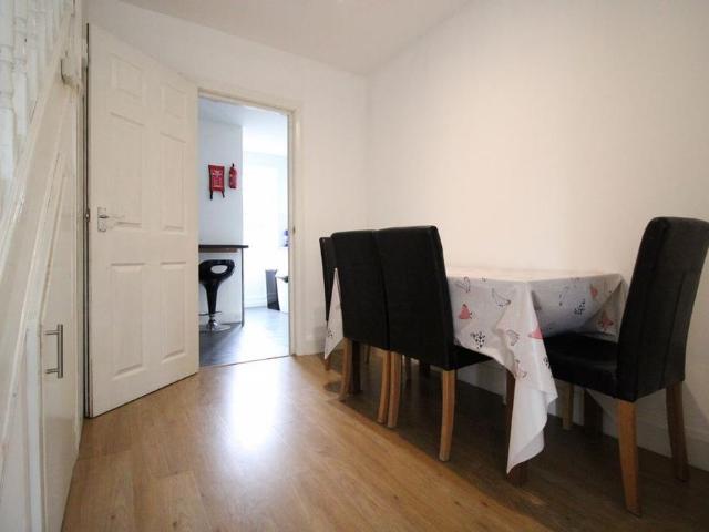 House for rent in Row Town, Surrey