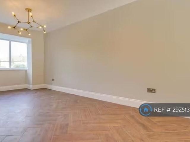 House for rent in Pilgrims' Hatch, Navestock Side