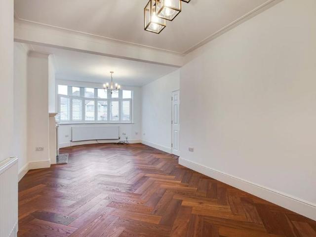 House for rent in Royal Borough of Greenwich, Greater London