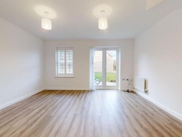 House for rent in Perryfields, West Sussex