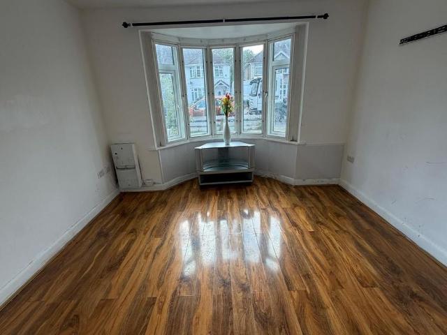 House for rent in London Borough of Hounslow, Greater London