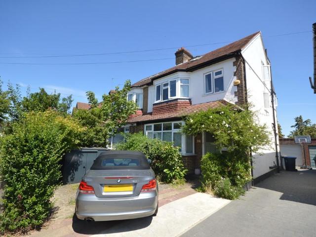 House for rent in Preston, Greater London
