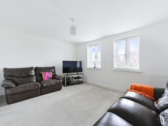 House for rent in Castle Hill, Monks Orchard