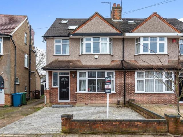 House for rent in Pinner, Greater London