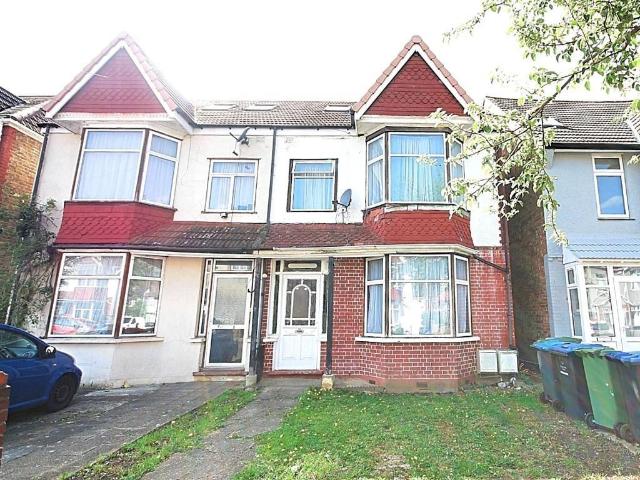House for rent in Alperton, Greater London