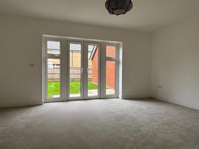 House for rent in Littlecote, West Sussex