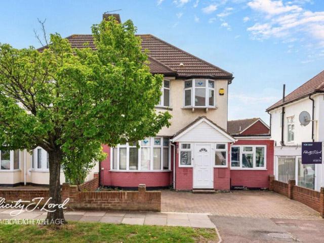 House for rent in Kidbrooke, Greater London