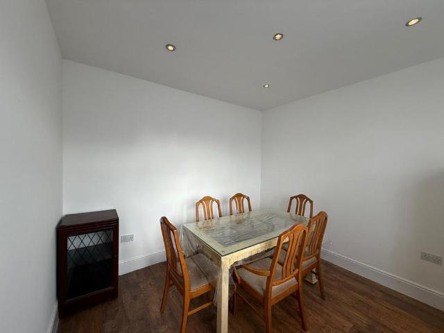 House for rent in London Borough of Hounslow, Greater London