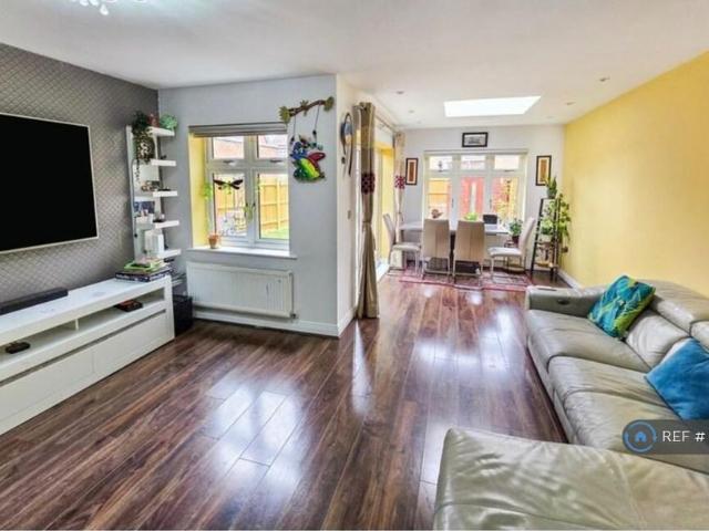 House for rent in Woodley