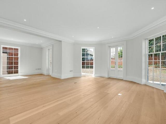 House for rent in Blackhills, Surrey
