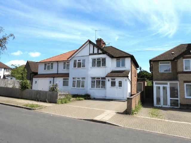 House for rent in Harrow Weald, Greater London
