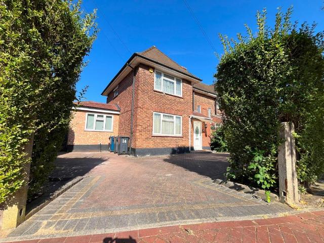 House for rent in Lane, Greater London