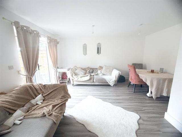 House for rent in Heathlands, East Sussex