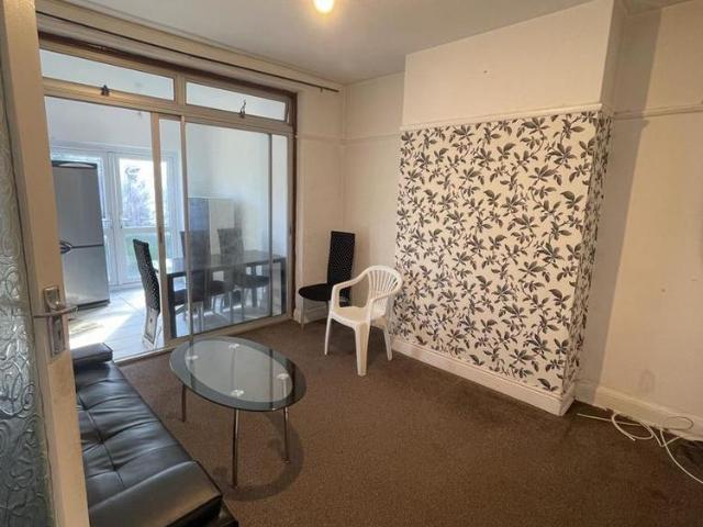 House for rent in London Borough of Hounslow, Heston