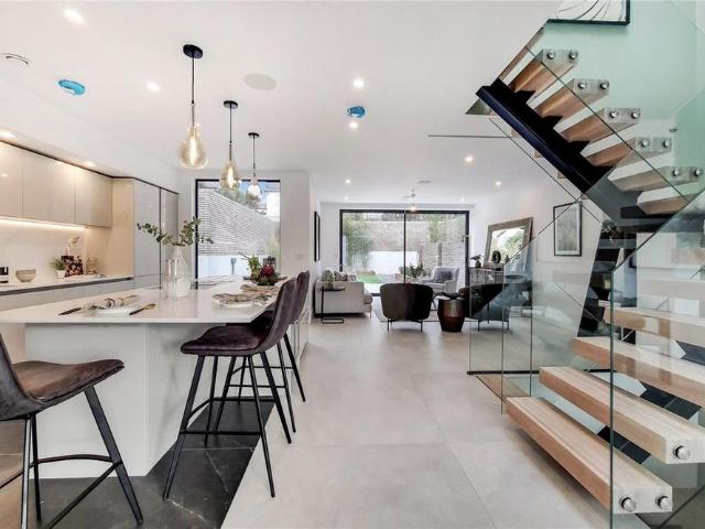 House for rent in Muswell Hill, Greater London